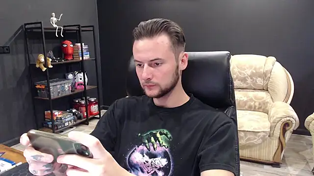 MihasikD online show from October 10, 2025, 11:33 am