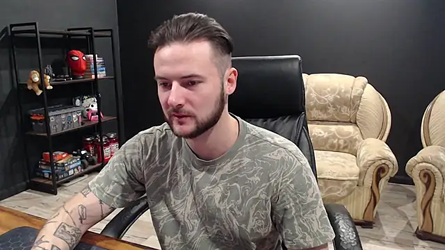 MihasikD online show from December 15, 2025, 8:53 am