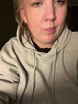 Anna Alexa online show from December 17, 2025, 4:01 pm