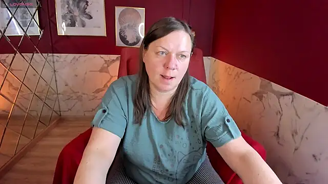 Snapshot of KellyPerfection chatting on June 7, 2026, 8:41 am KellyPerfection online show from June 7, 2026, 8:41 am
