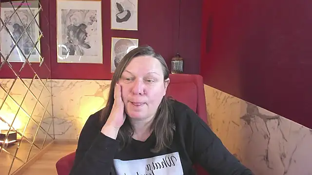 KellyPerfection online show from February 19, 2026, 5:26 am