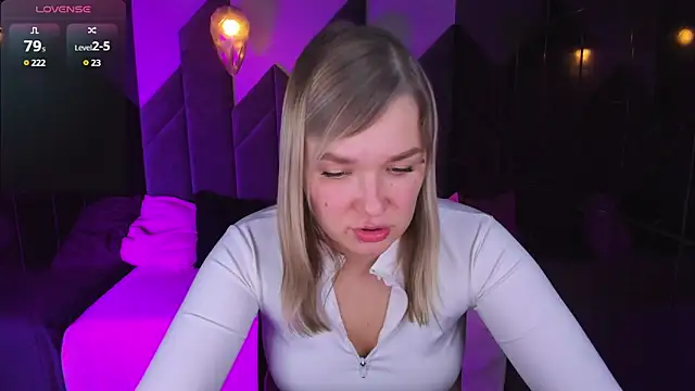 BellaDreamy online show from March 9, 2025, 2:54 pm