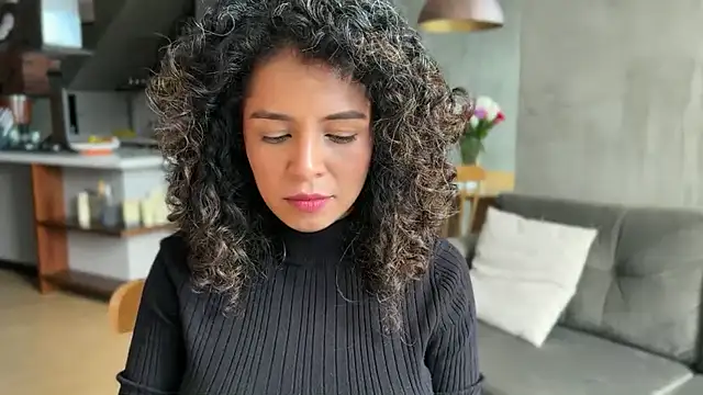 illaroom online show from February 19, 2025, 7:26 pm