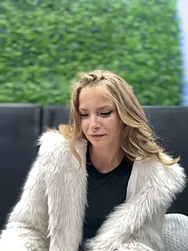 AnastasiaAniess online show from October 4, 2025, 6:31 pm