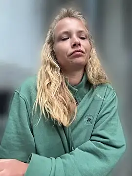AnastasiaAniess online show from June 6, 2026, 4:56 pm