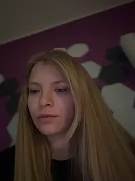 AnastasiaAniess online show from March 18, 2026, 6:16 am