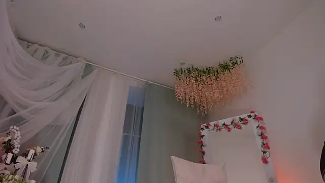 LilianKroft online show from February 27, 2025, 12:01 pm