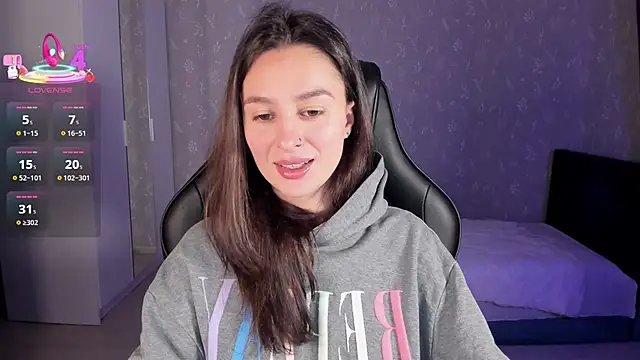 EllaFresh online show from November 2, 2025, 3:50 pm