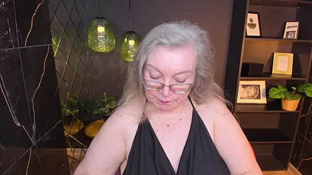 NataliMellow online show from May 2, 2026, 1:16 pm