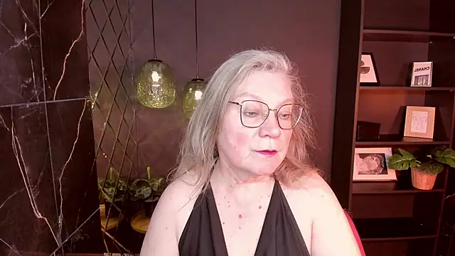 NataliMellow online show from June 19, 2026, 1:06 pm