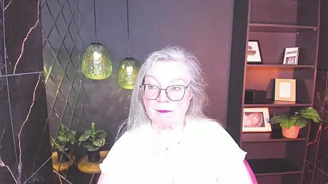 NataliMellow online show from May 26, 2026, 1:09 pm