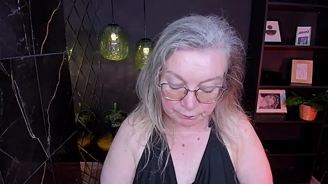Snapshot of NataliMellow chatting on July 4, 2026, 1:15 pm NataliMellow online show from July 4, 2026, 1:15 pm