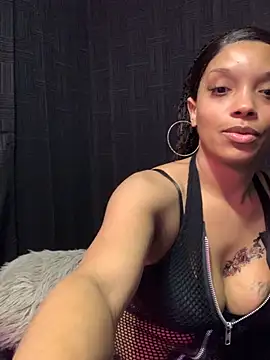 Rakiyahcharms online show from November 20, 2025, 11:36 pm