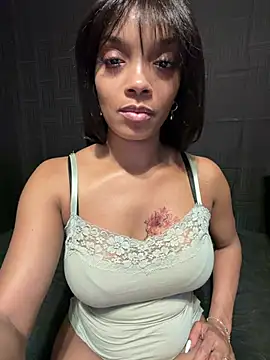 Rakiyahcharms online show from August 9, 2026, 3:34 am