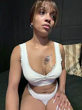 Rakiyahcharms online show from June 20, 2026, 3:17 pm