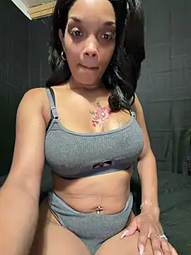 Rakiyahcharms online show from July 10, 2026, 7:03 pm