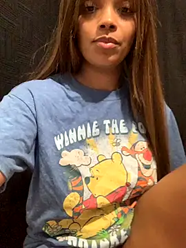 Rakiyahcharms online show from September 18, 2025, 5:05 pm