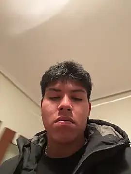 Snapshot of mikeeeeeell chatting on March 13, 2026, 9:53 pm mikeeeeeell online show from March 13, 2026, 9:53 pm