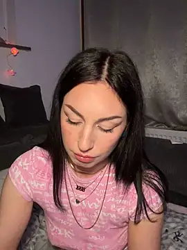 Estherjizz online show from December 12, 2024, 7:15 pm