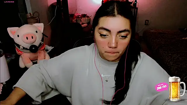 CuteCumSlut666 online show from September 9, 2025, 12:43 am