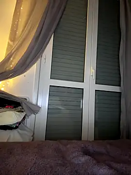 Wet-Pussycat online show from November 4, 2025, 4:44 pm