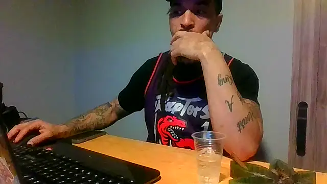 BigWayneBabyXXX online show from March 15, 2026, 4:08 am