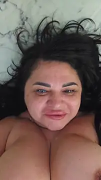 Snapshot of littleRikka chatting on March 10, 2026, 8:29 am littleRikka online show from March 10, 2026, 8:29 am