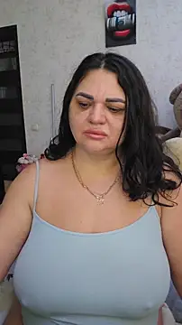 Snapshot of littleRikka chatting on February 20, 2026, 8:27 am littleRikka online show from February 20, 2026, 8:27 am