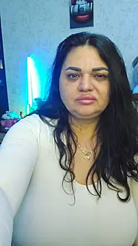 Snapshot of littleRikka chatting on February 21, 2026, 8:44 pm littleRikka online show from February 21, 2026, 8:44 pm