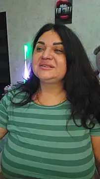 Snapshot of littleRikka chatting on March 3, 2026, 8:27 pm littleRikka online show from March 3, 2026, 8:27 pm