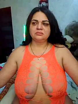 Snapshot of littleRikka chatting on March 17, 2026, 6:55 pm littleRikka online show from March 17, 2026, 6:55 pm