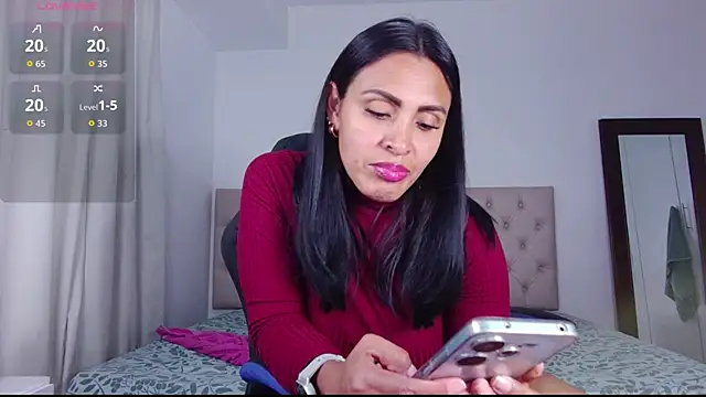 ms freyax online show from September 22, 2025, 3:01 am