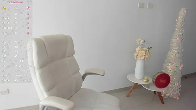 renata t  online show from December 3, 2025, 8:08 pm