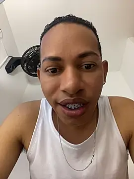 bigcock bum22 online show from June 4, 2026, 3:00 am