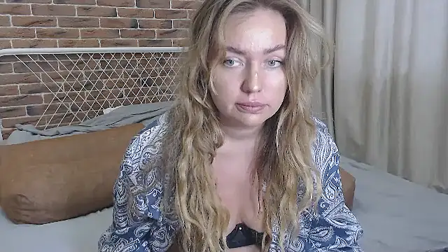 xxkristinaxx online show from March 13, 2025, 6:05 am