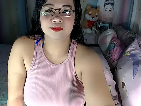 hersheykisses07 online show from January 13, 2026, 3:32 am