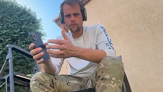 Snapshot of rusharizona chatting on November 9, 2025, 8:24 pm rusharizona online show from November 9, 2025, 8:24 pm