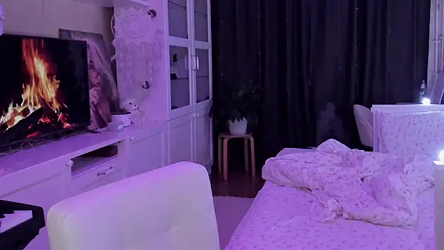 MaryDreaminess online show from October 1, 2025, 8:57 pm