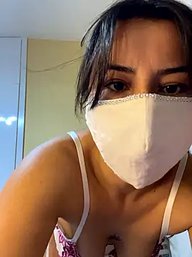 White-Petite online show from January 8, 2026, 2:12 pm