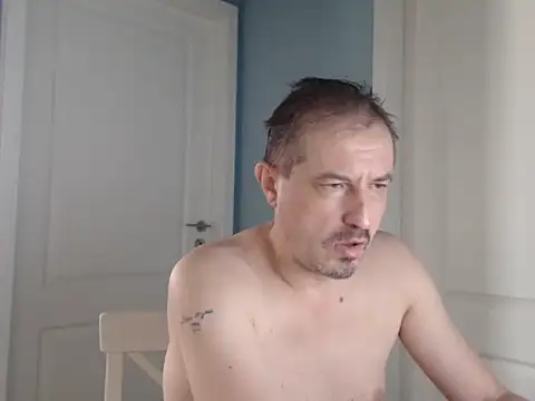 Snapshot of MisterFaithRO chatting on May 21, 2026, 2:36 pm MisterFaithRO online show from May 21, 2026, 2:36 pm