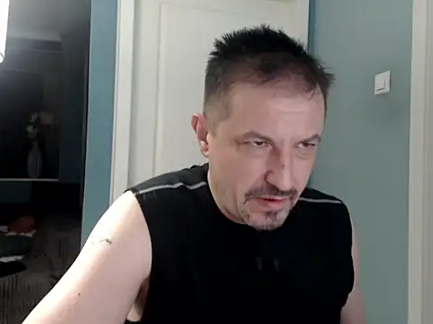 Snapshot of MisterFaithRO chatting on April 23, 2026, 1:12 am MisterFaithRO online show from April 23, 2026, 1:12 am