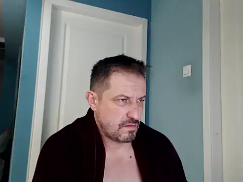 Snapshot of MisterFaithRO chatting on April 19, 2026, 6:10 pm MisterFaithRO online show from April 19, 2026, 6:10 pm