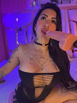 Snapshot of Tattooed_spittingdoll chatting on May 26, 2026, 11:47 pm Tattooed spittingdoll online show from May 26, 2026, 11:47 pm