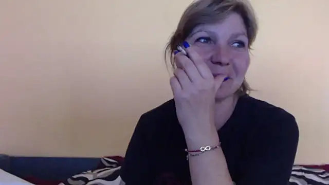 christine33 online show from May 3, 2026, 1:58 pm