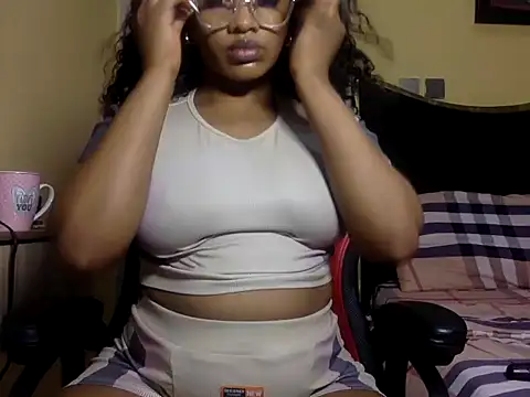 BOOTYBANGER24xx online show from May 31, 2026, 9:26 am