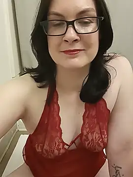 DesreRose online show from June 13, 2026, 11:02 pm