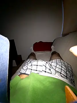 Snapshot of mogli444 chatting on December 5, 2025, 3:54 pm mogli444 online show from December 5, 2025, 3:54 pm