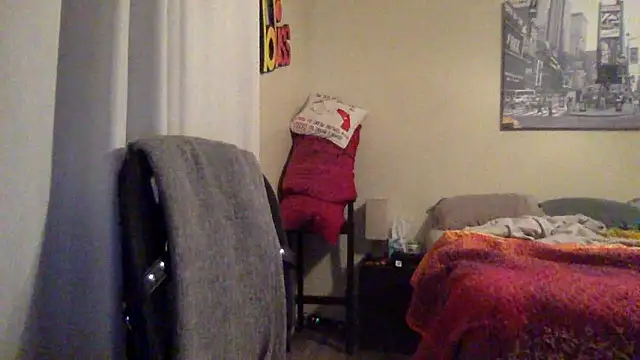 Snapshot of IamReady@xh chatting on April 1, 2026, 12:02 am IamReadyxh online show from April 1, 2026, 12:02 am