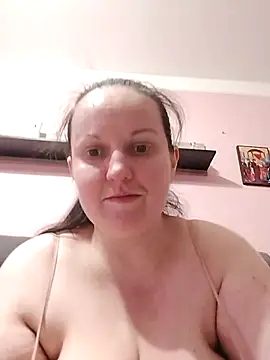 BustyLadyAlma online show from April 28, 2026, 7:57 am
