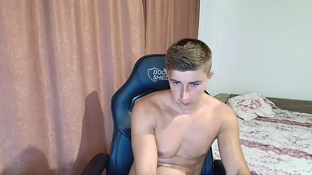 Todhorny9873 online show from February 13, 2025, 8:59 am